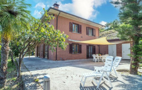 3 Bedroom Pet Friendly Home In Castellabate